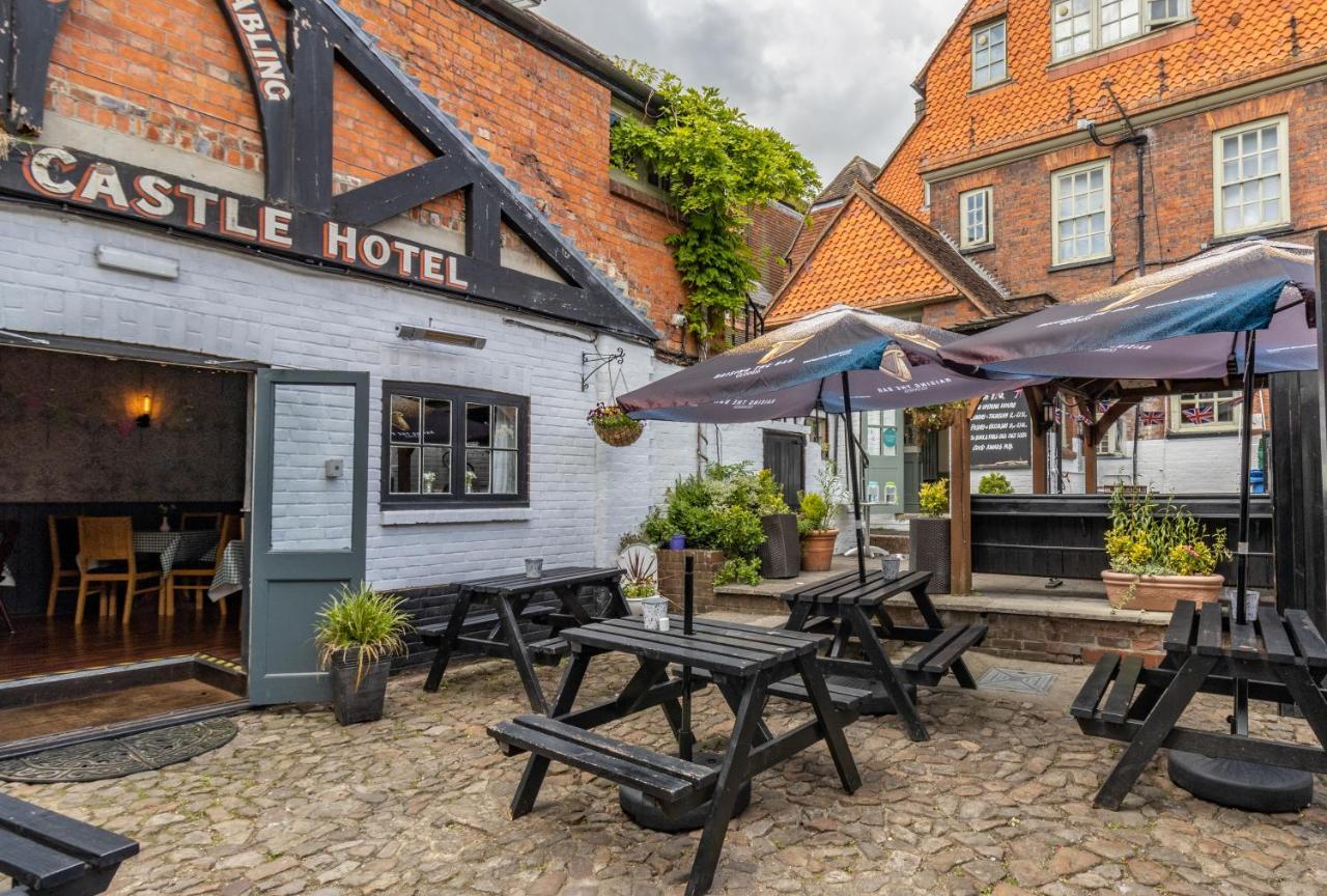 The Bear Marlborough Hotel ภายนอก รูปภาพ