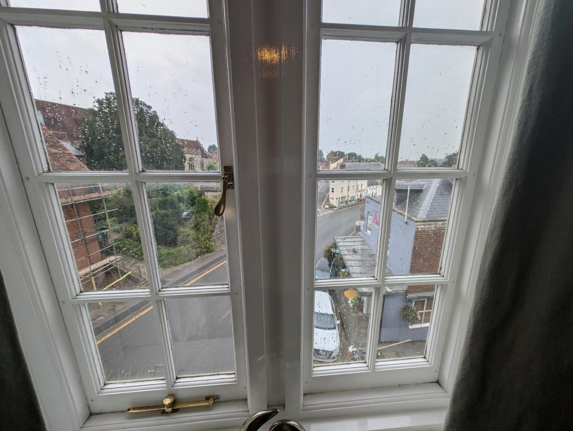 The Bear Marlborough Hotel ภายนอก รูปภาพ