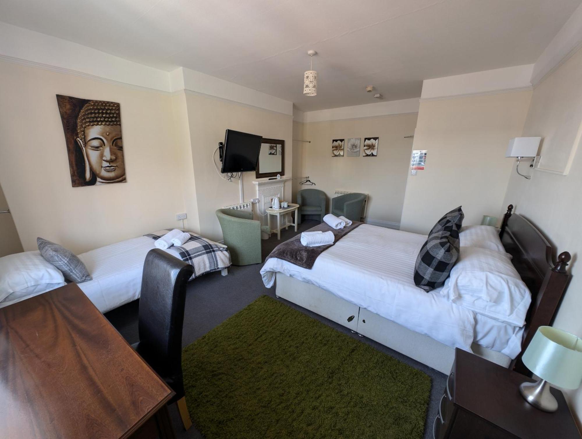 The Bear Marlborough Hotel ภายนอก รูปภาพ